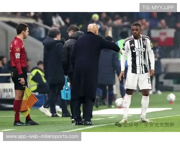 霍尔姆租借加盟尤文图斯官宣，瑞典后卫身披新战袍参与球队合练